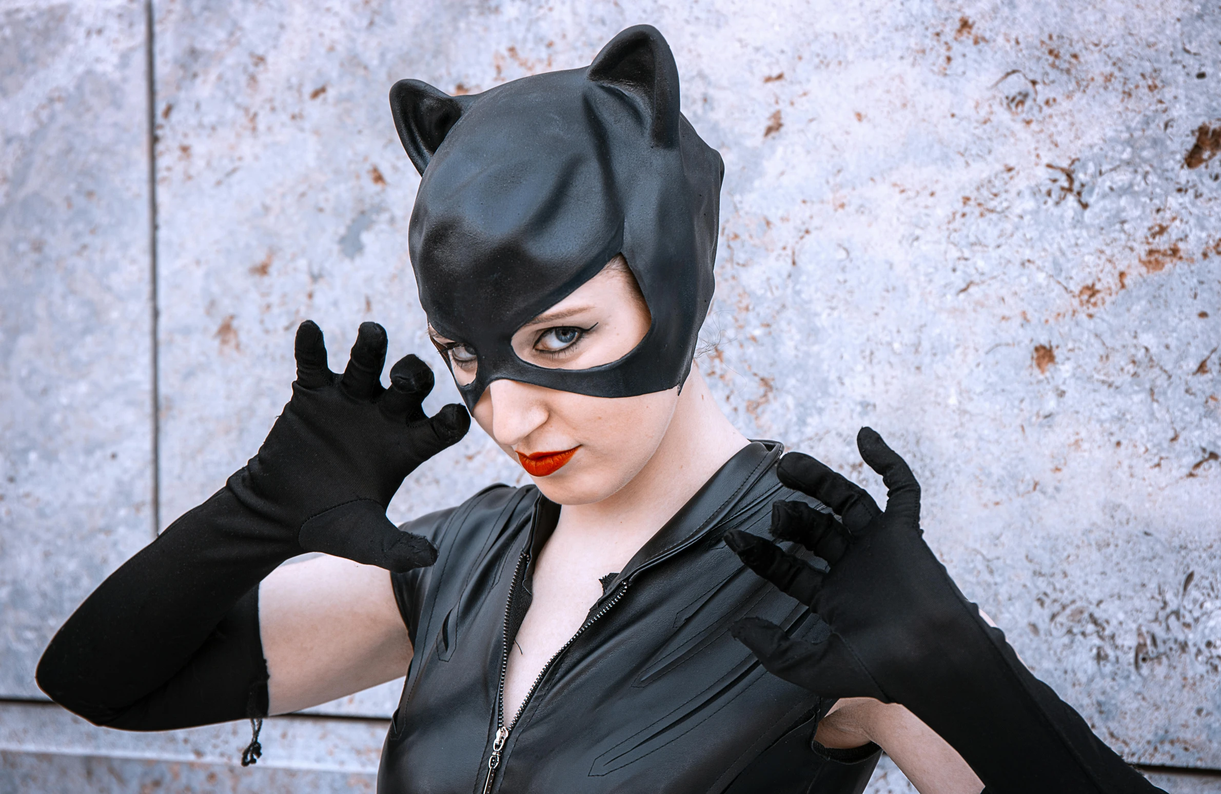 a woman dressed as a catwoman poses for a picture, inspired by Frank Miller, pexels contest winner, renaissance, black leahter gloves, youtube thumbnail, outdoor photo, batgirl