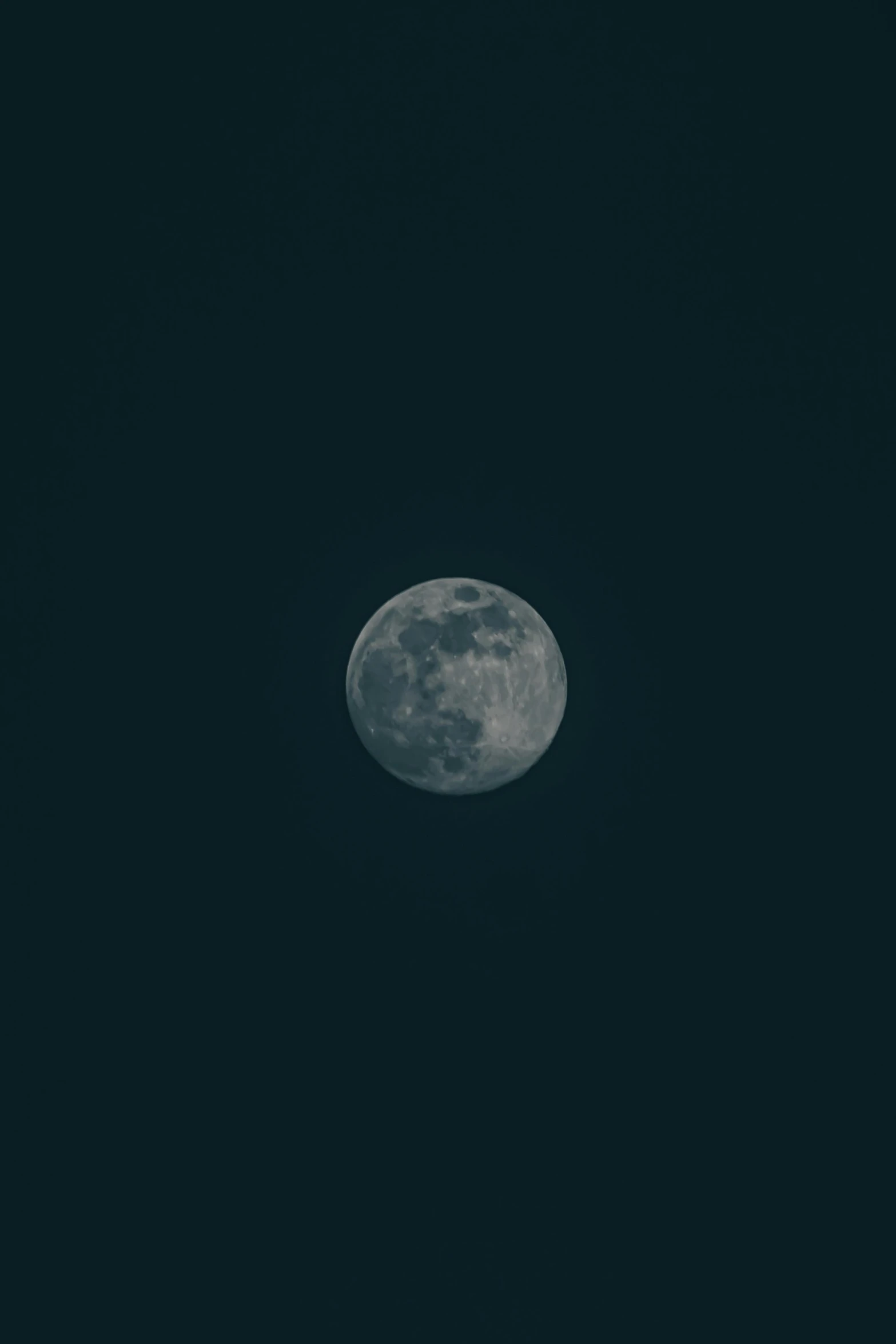 the moon is shining brightly in the dark sky, unsplash, minimalism, ✨🕌🌙, profile image