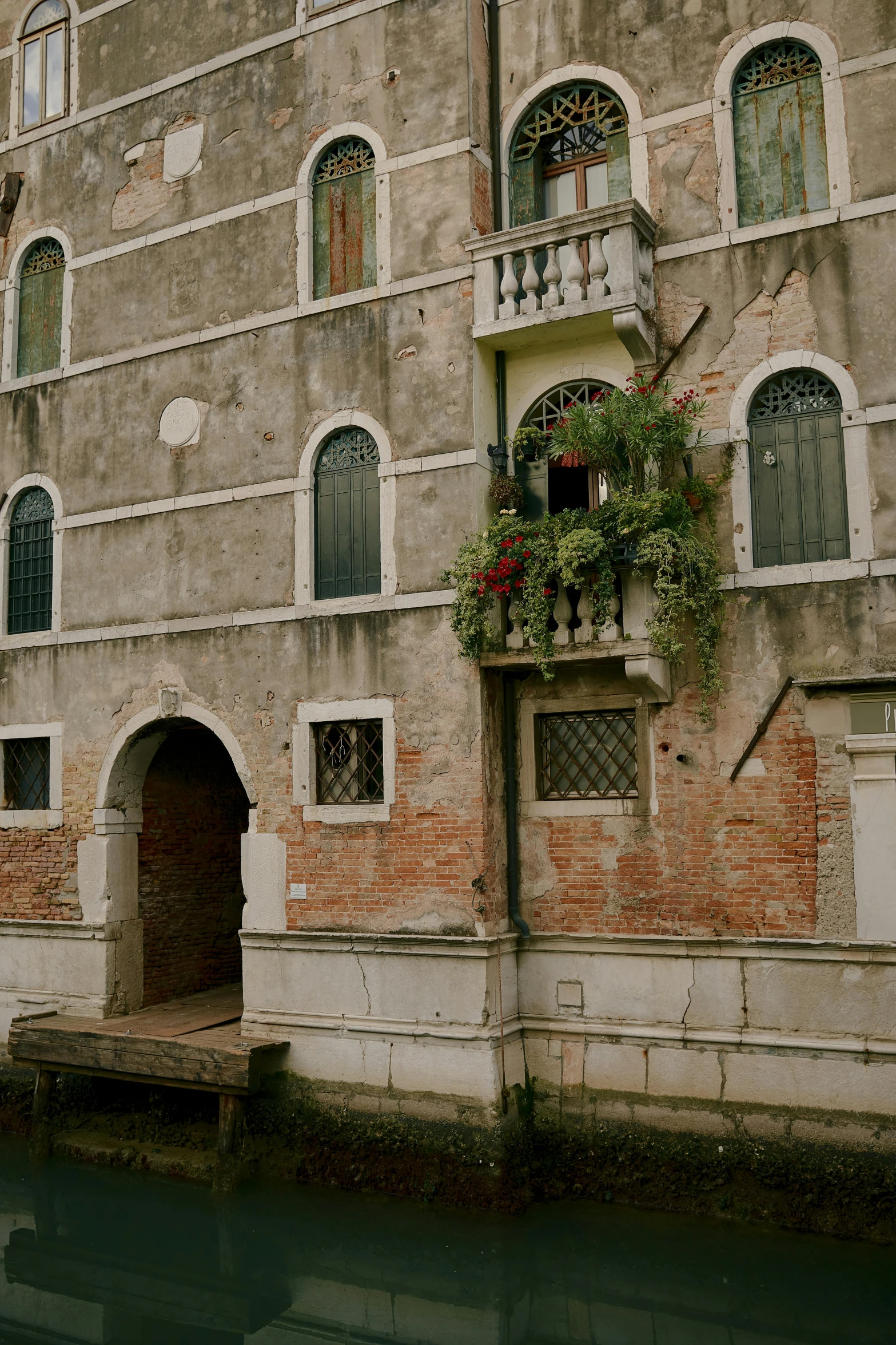 a building that is next to a body of water, renaissance, windows and walls :5, very romantic, exterior