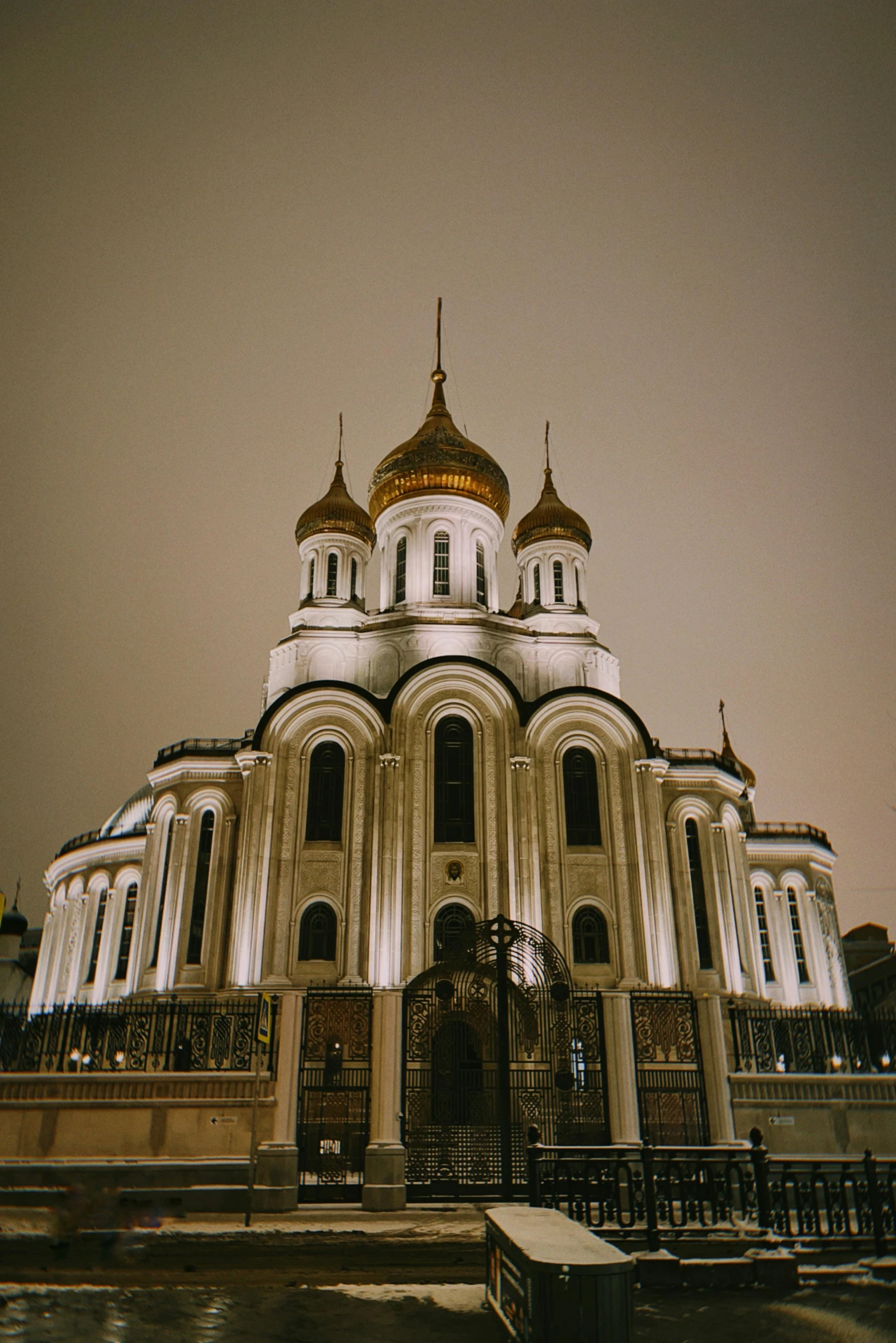 a large white building with a golden dome, pexels contest winner, romanesque, gloomy lights in the sky, moscow, silver gold red details, square