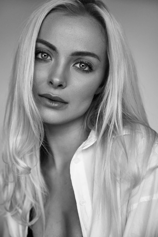 a black and white photo of a woman with long hair, inspired by Károly Lotz, platinum blonde, instagram model, anastasia ovchinnikova, margot robbie in gta v