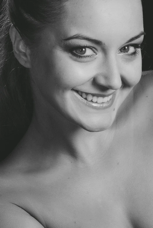 a black and white photo of a woman smiling, by Mathias Kollros, evanna lynch, pretty female phoebe tonkin, detail, vivid)