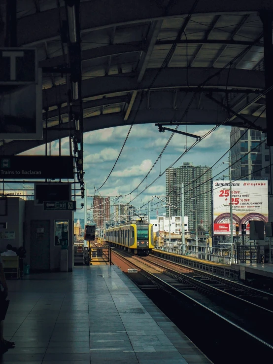 there are many different train tracks at this station