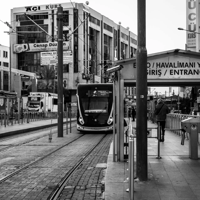 an image of a train going down the tracks