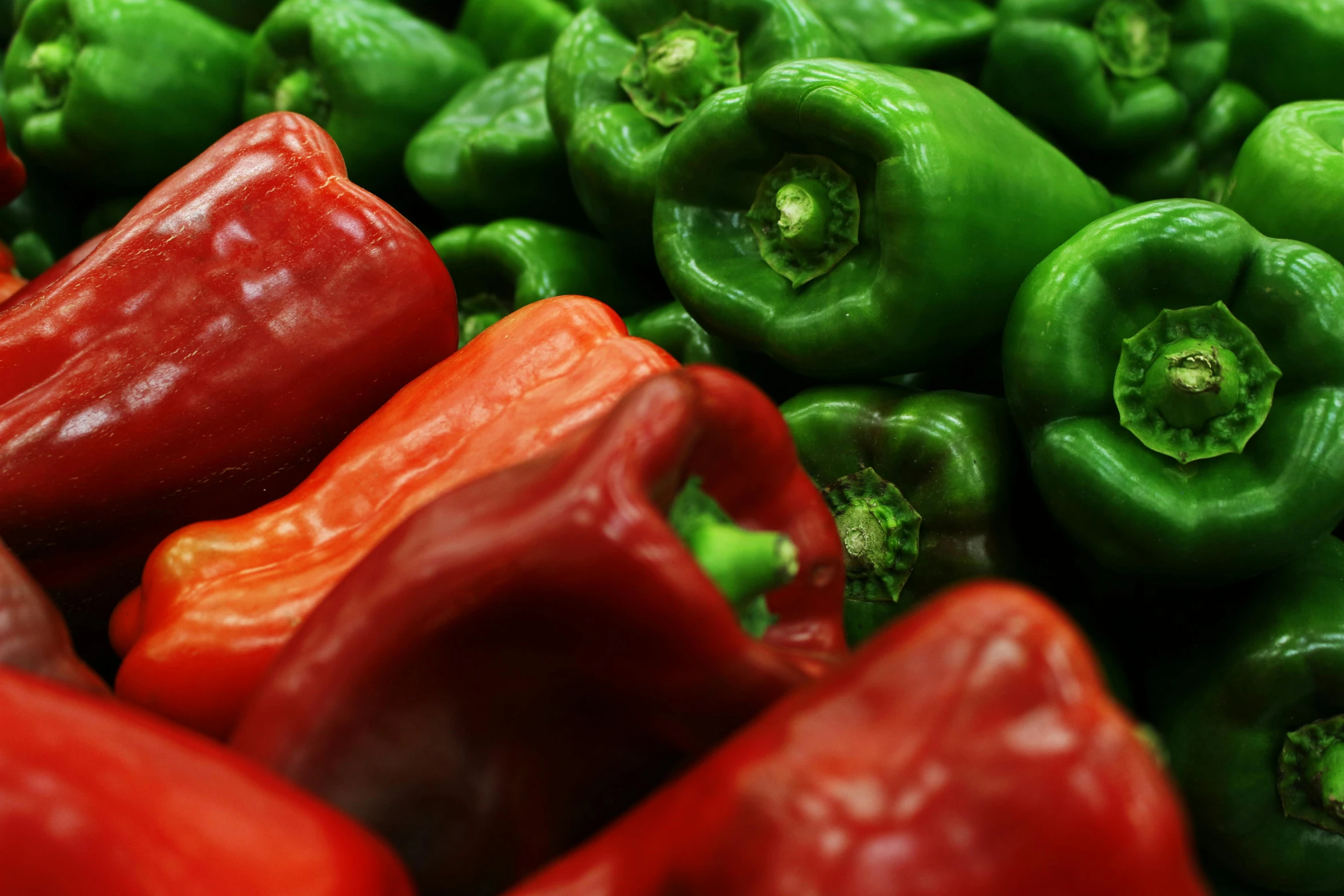 a pile of red and green peppers sitting on top of each other, pexels, renaissance, reuters, thumbnail, recipe, greens)