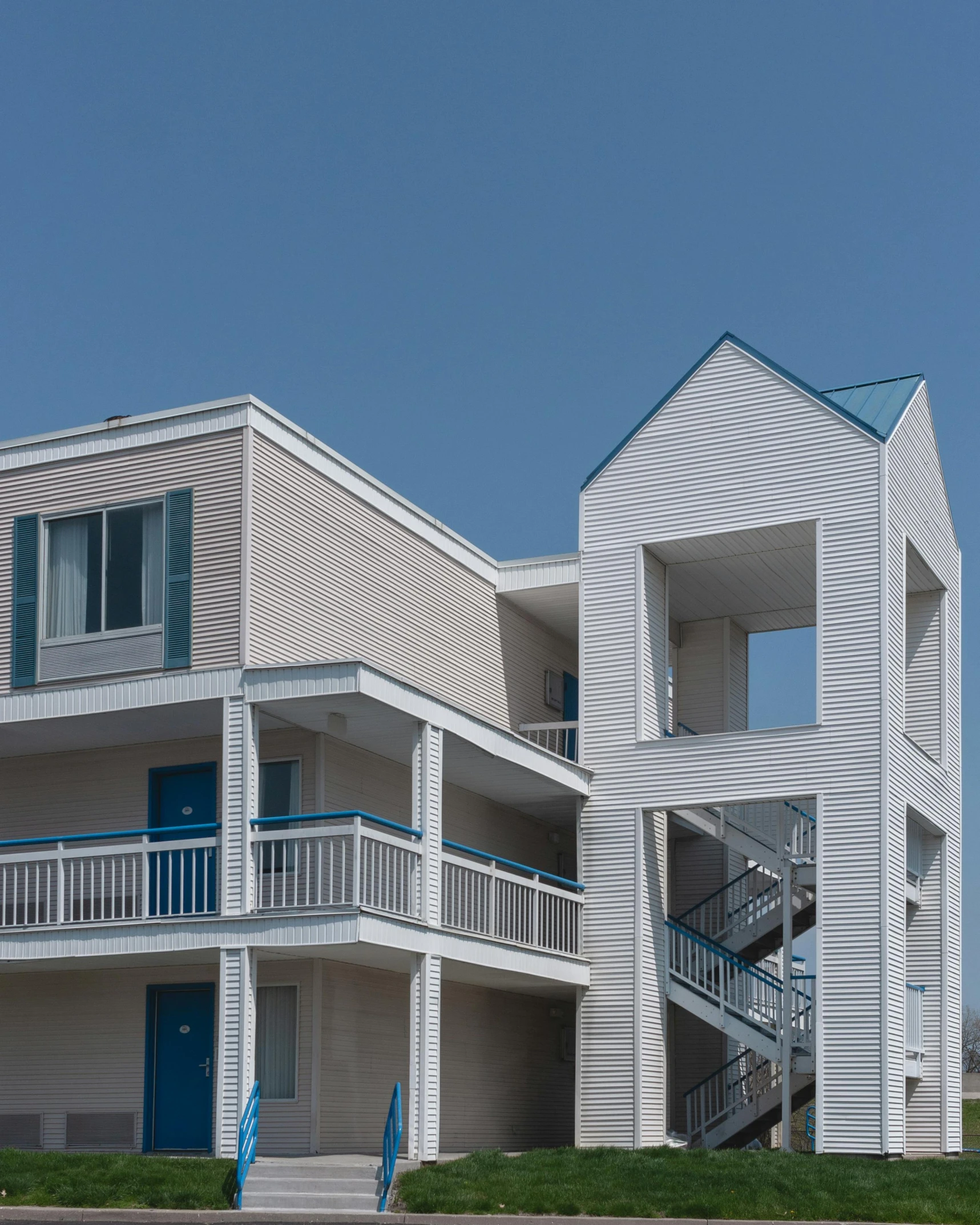 there are two balconies facing each other