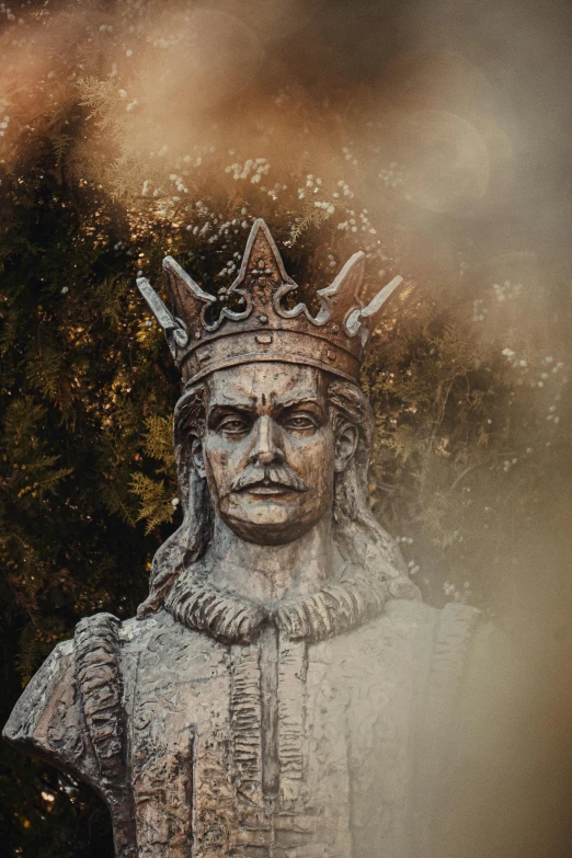 a statue of a man with a crown on his head, a statue, by Kristian Kreković, pexels contest winner, renaissance, bronze statue and silver, scandinavian / norse influenced, diablo 4 queen, wearing a light grey crown