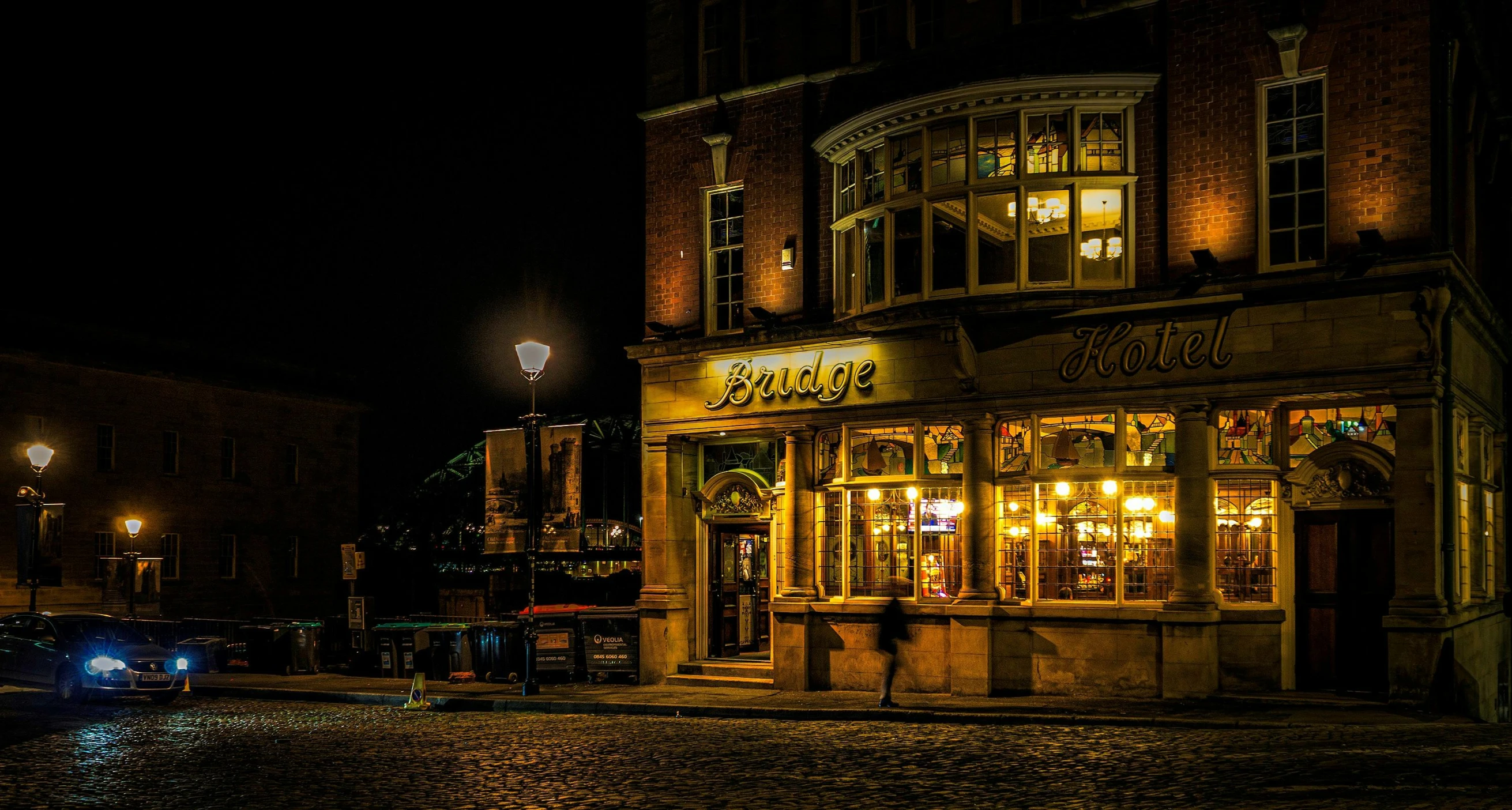 an empty city street at night has no traffic