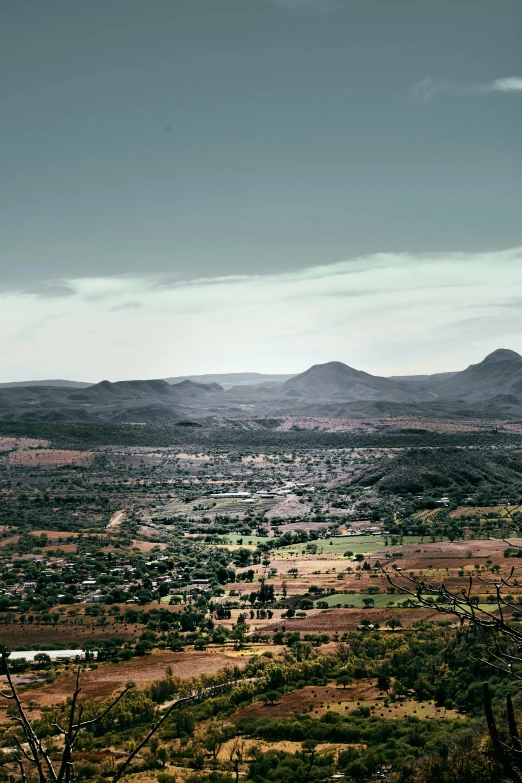 a scenic image of the desert with mountains