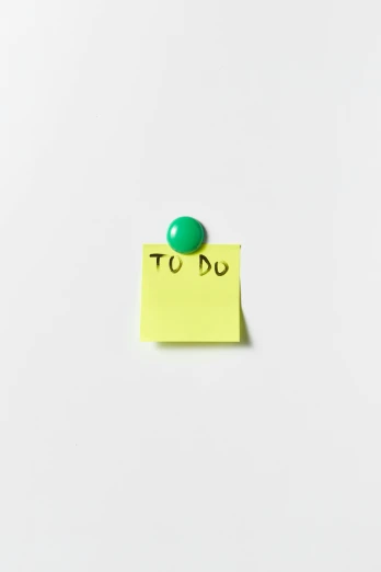 a post - it with the words to do and an apple