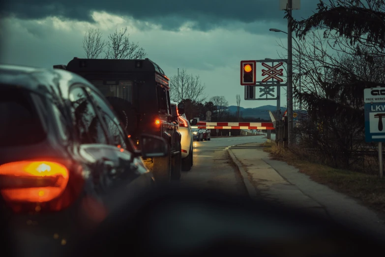 a traffic light on a busy city street