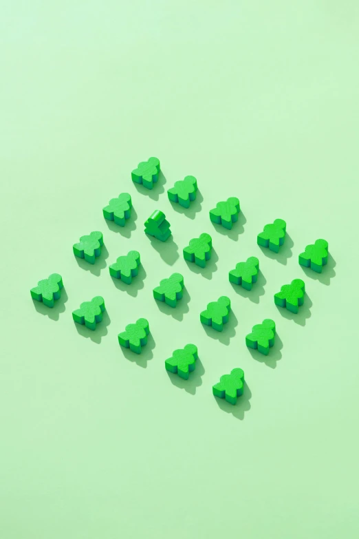 there are twenty green hearts with different sizes