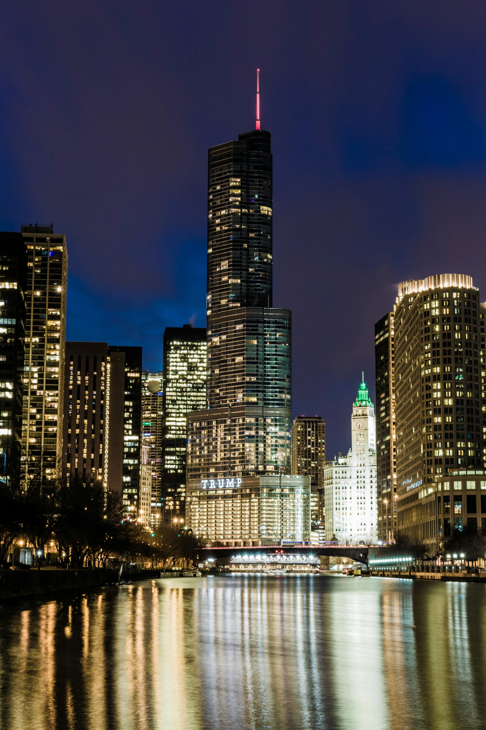 a po of a city by the water at night