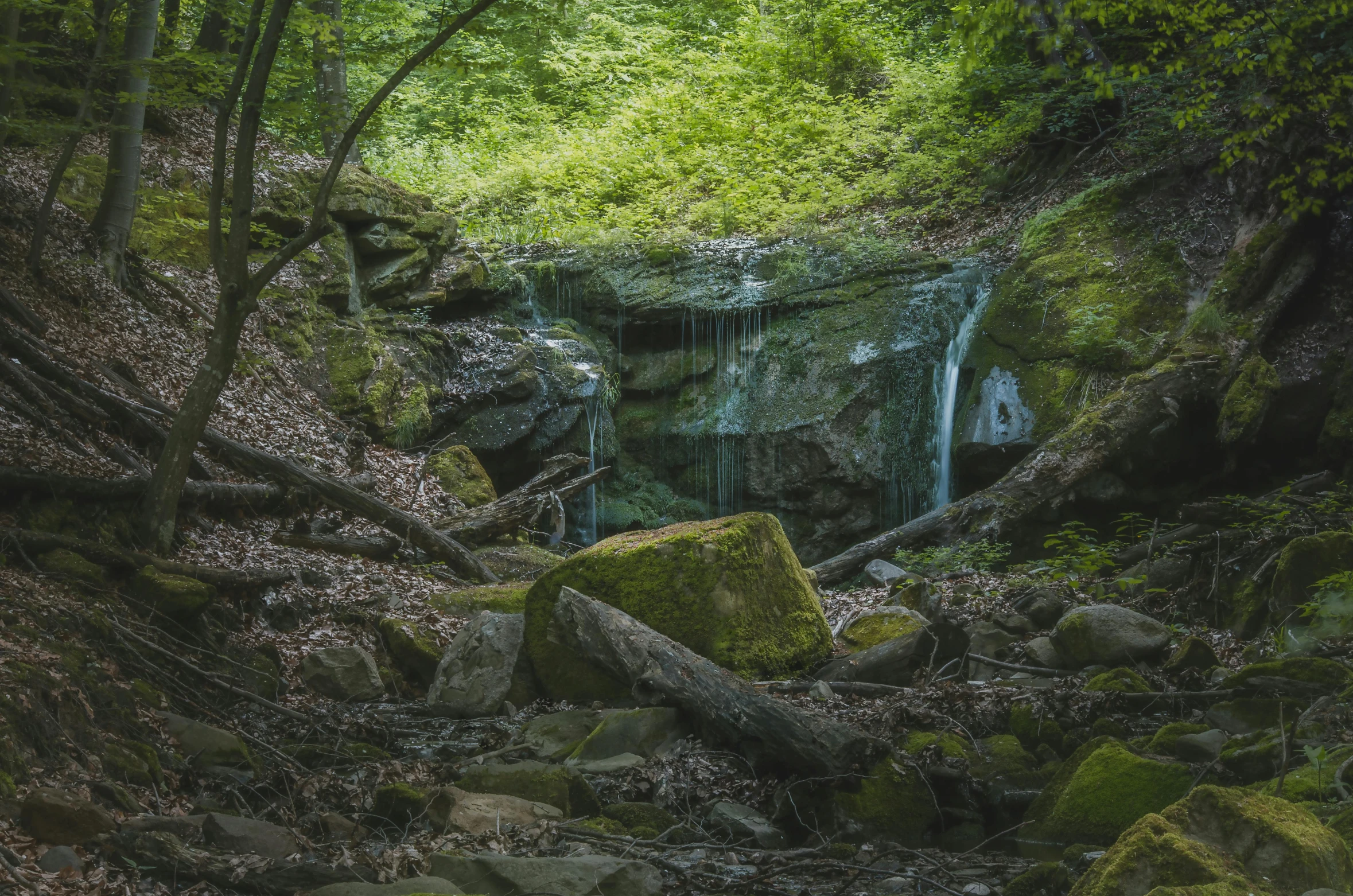 there is an image of a very small waterfall