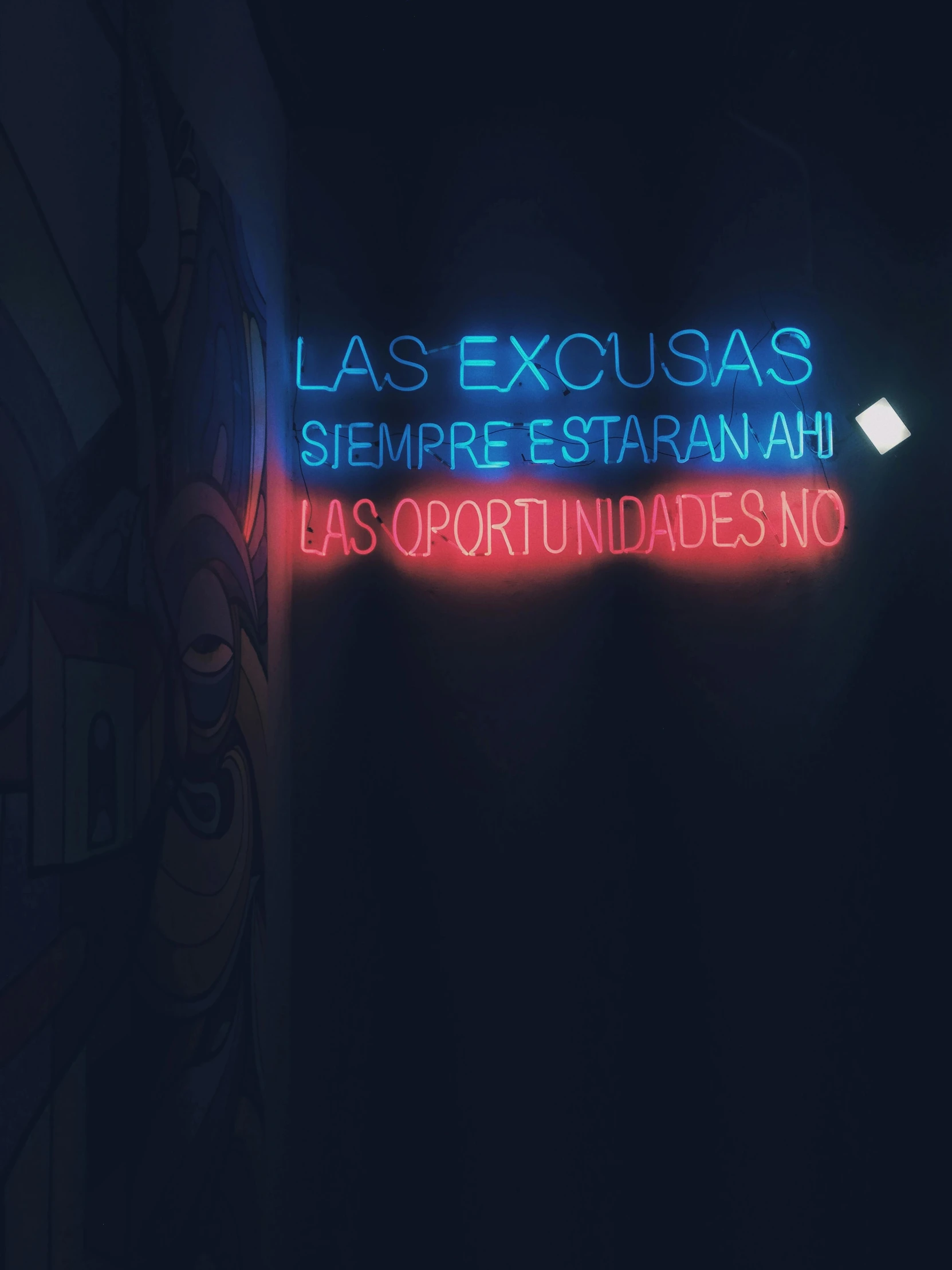 a sign that reads las excutas siempre estrafanah