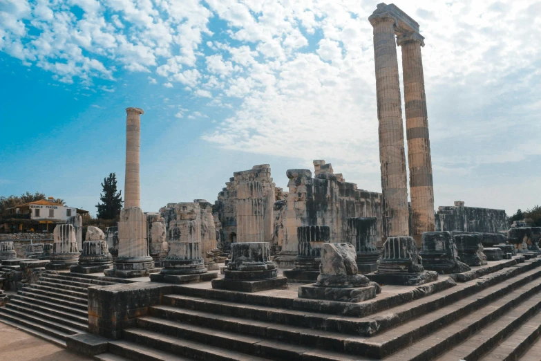 the ruins of an ancient city are standing still