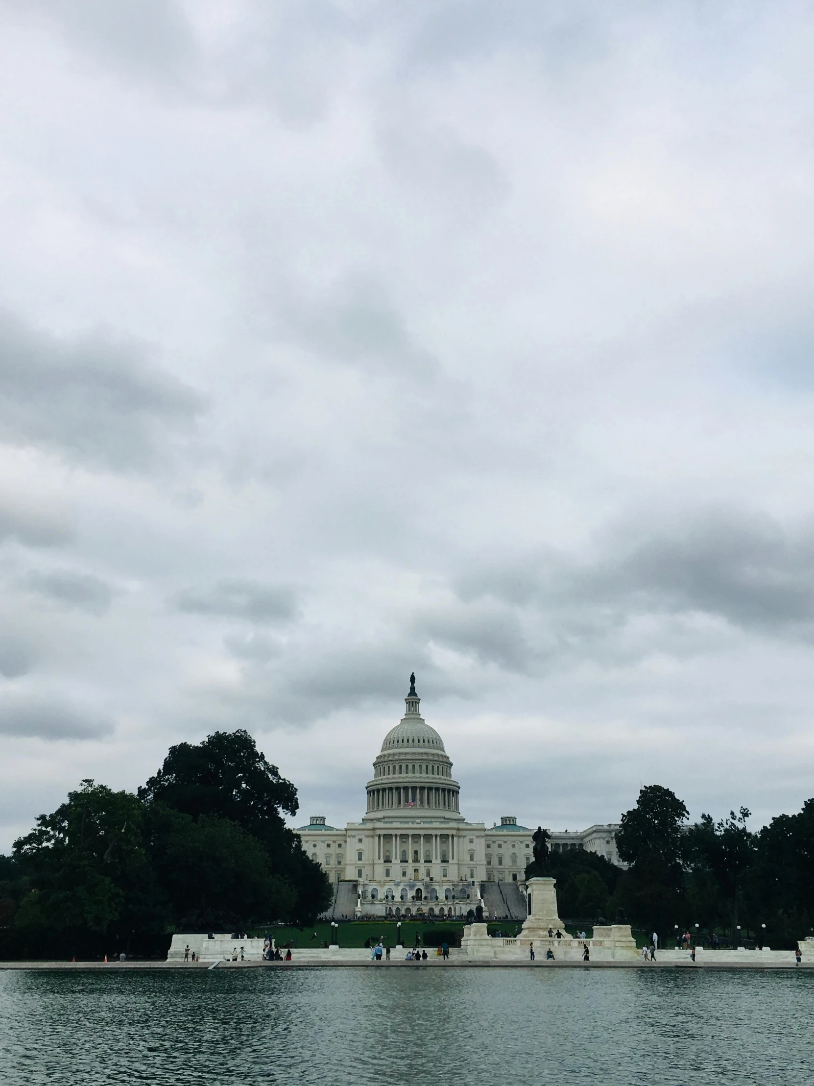 the capitol building from across the water