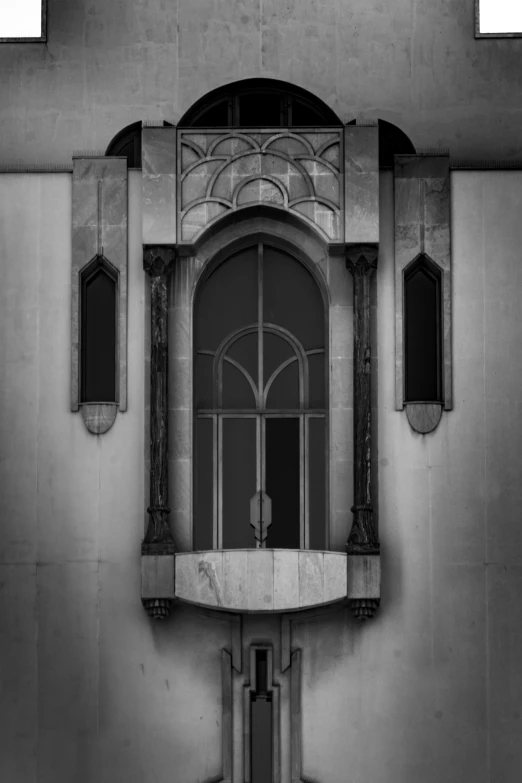 a picture of an arched doorway and window