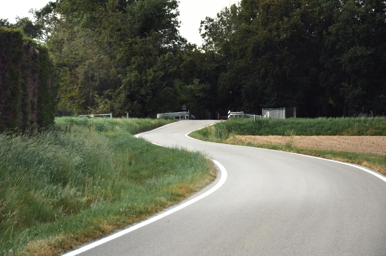 the curve in the road shows that it is empty