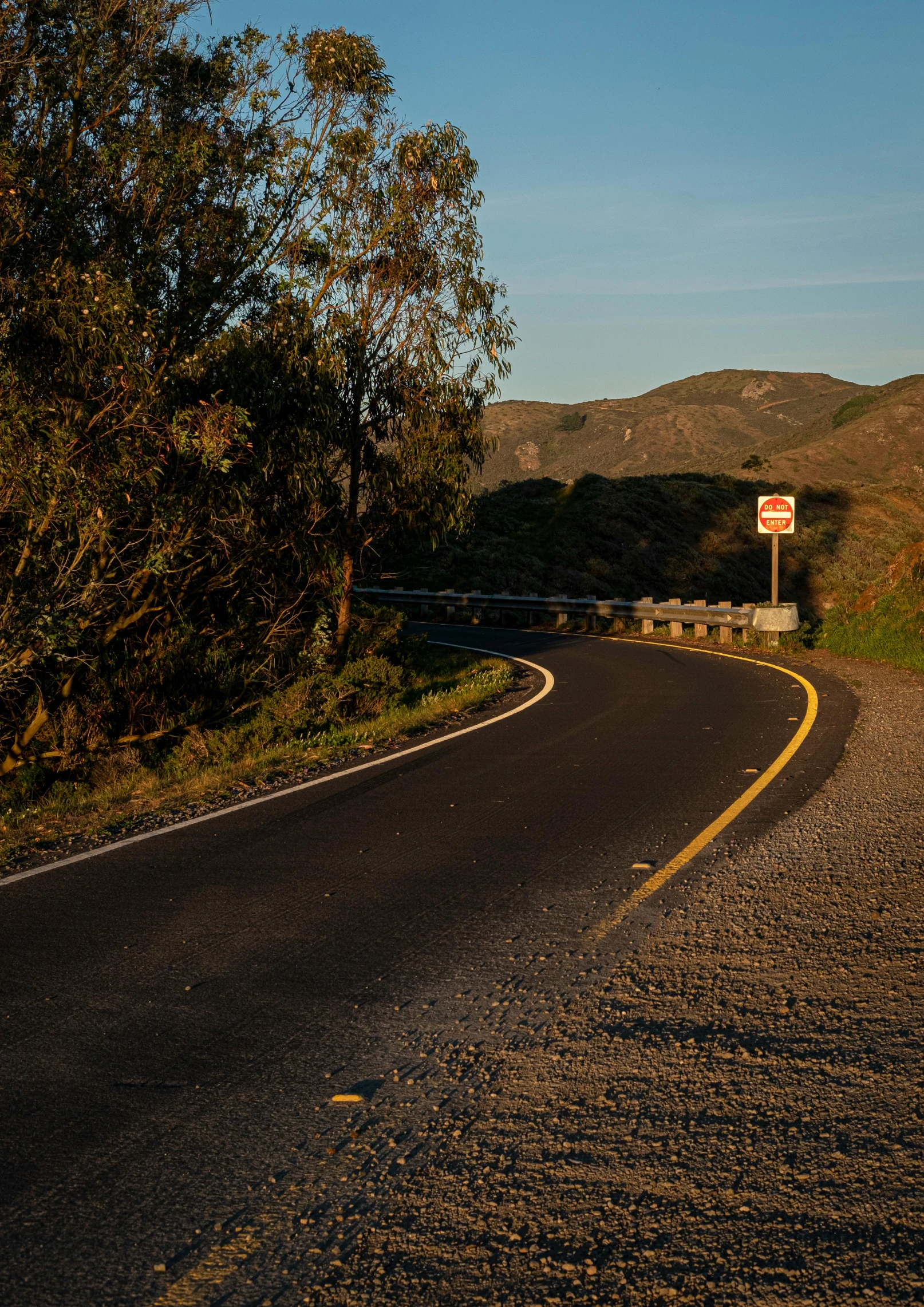 the empty road is quiet, no one else