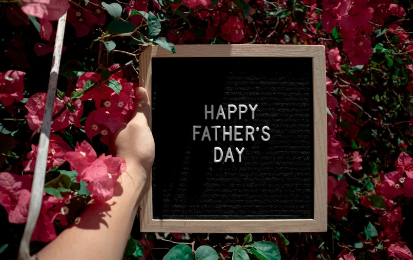 the message father's day is on the screen