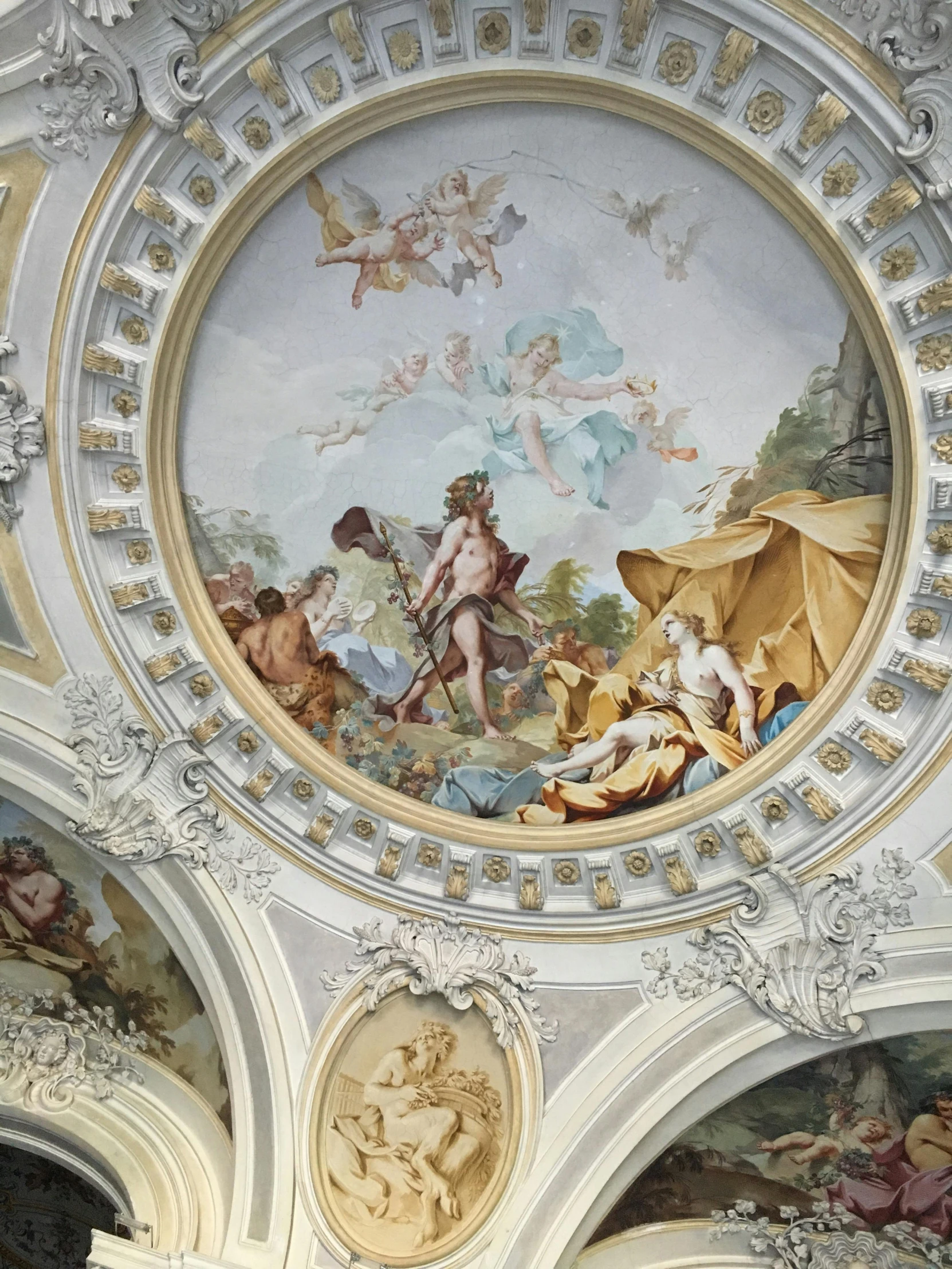 this is a ceiling with a painting on it