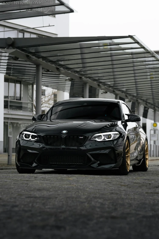 a car that is parked in front of a building