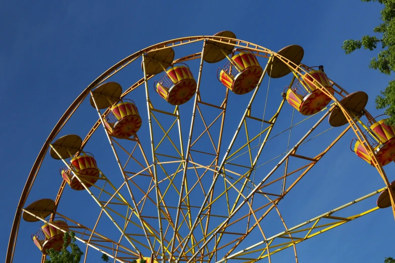 an image of a ferris wheel in the sky