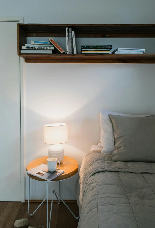 a lamp and a table in a room