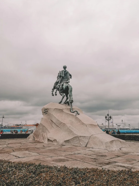 an image of a statue of a man on horseback