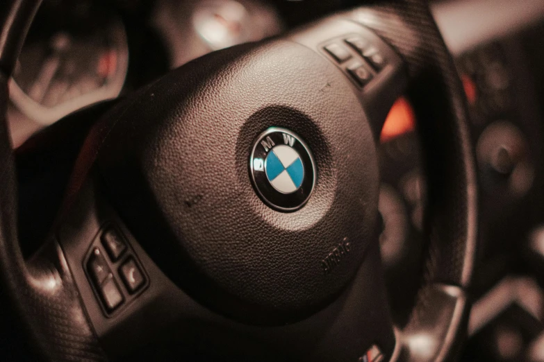 bmw steering wheel ons are black and blue