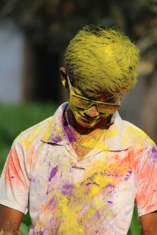 an image of a woman wearing yellow hair