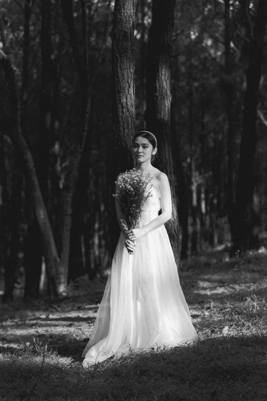 bride in black and white po at her wedding day