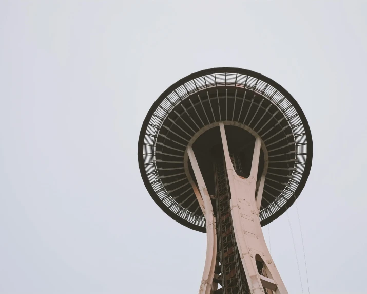 the air traffic control tower of seattle