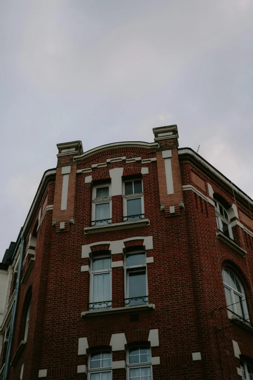 a large tall brick building with lots of windows