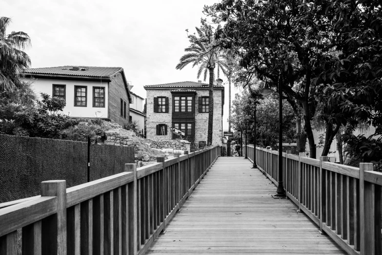 this is a po of a walkway in front of houses