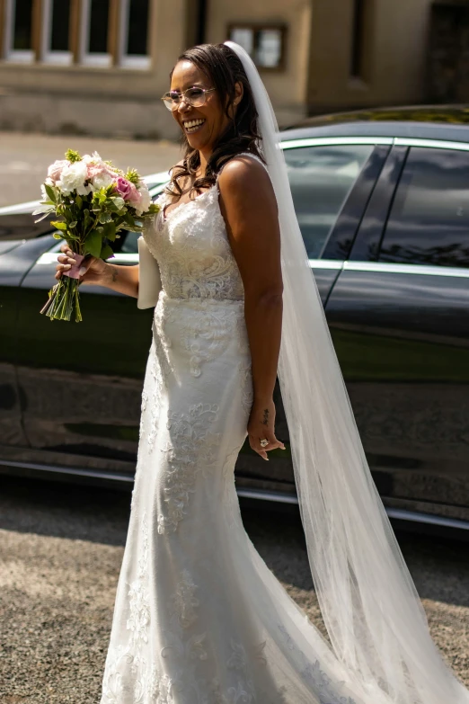 the woman is getting ready to walk down the street