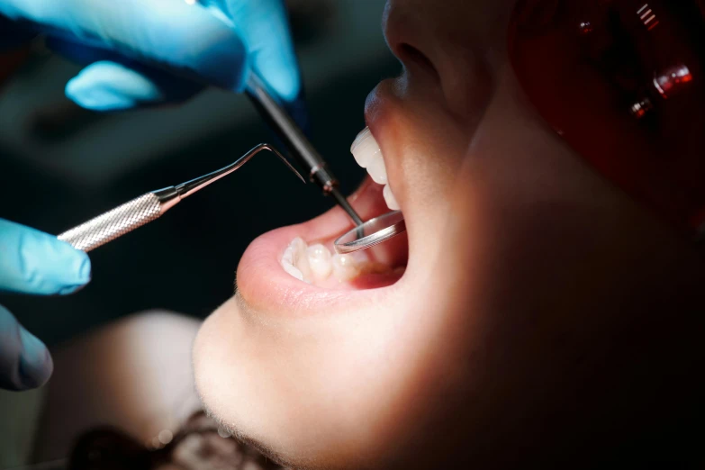 a person doing an opio - opist procedure with their hand on the nose