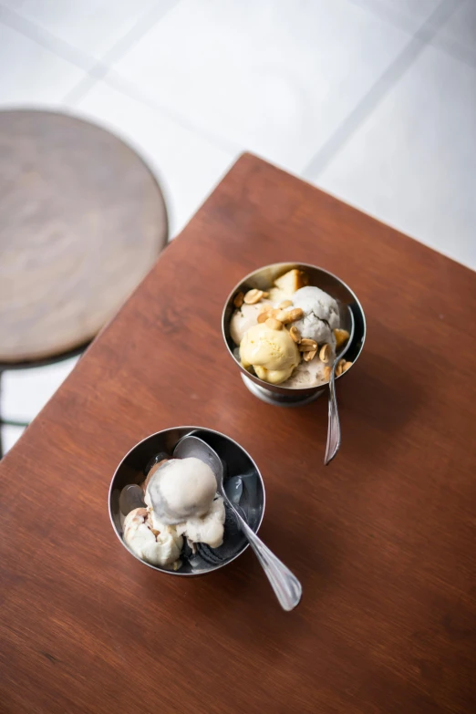 some kind of food that is in bowls on a table