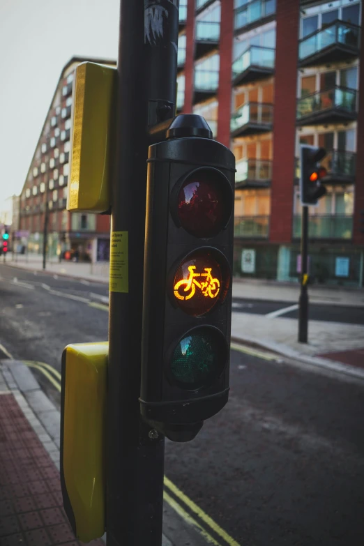 the stop light is red and yellow on this street