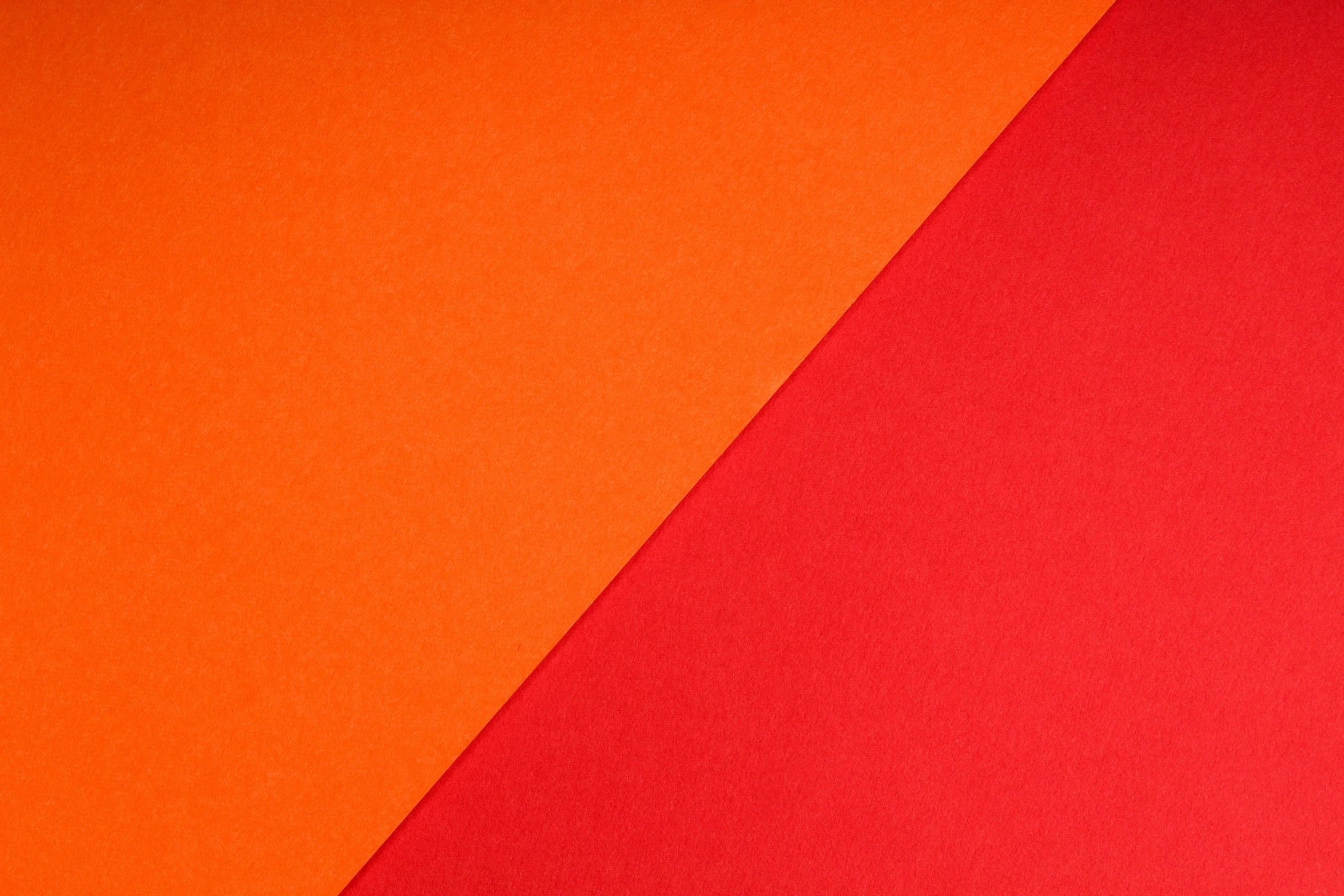 a closeup po of a red and orange background