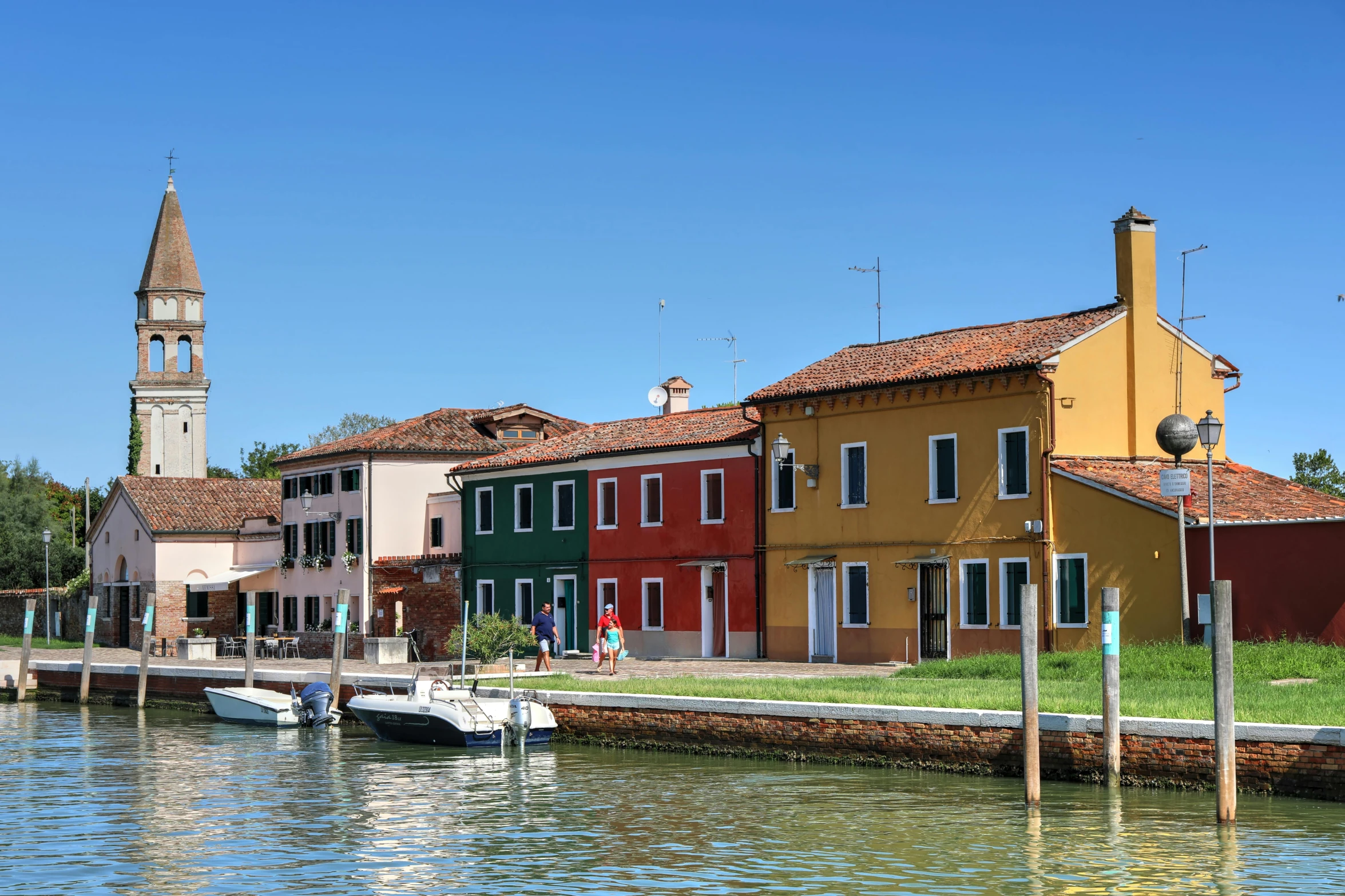 the houses in the water are colorful