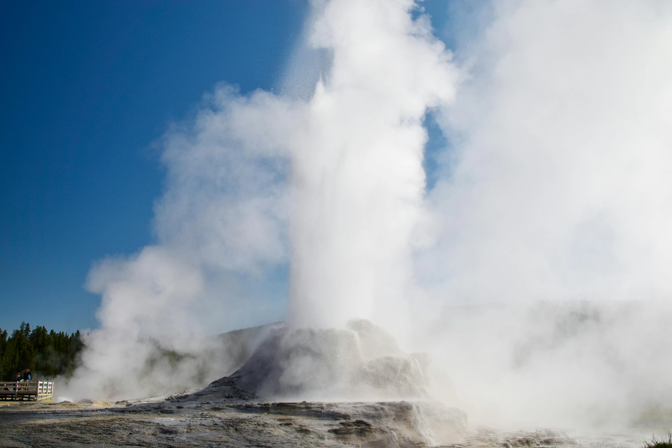 an old - fashioned view of the geyser being used for steaming