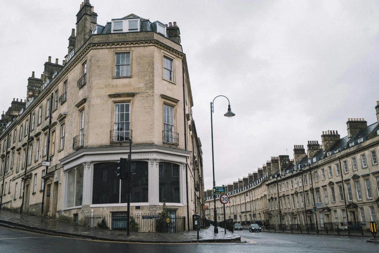 a street with some very pretty buildings in it