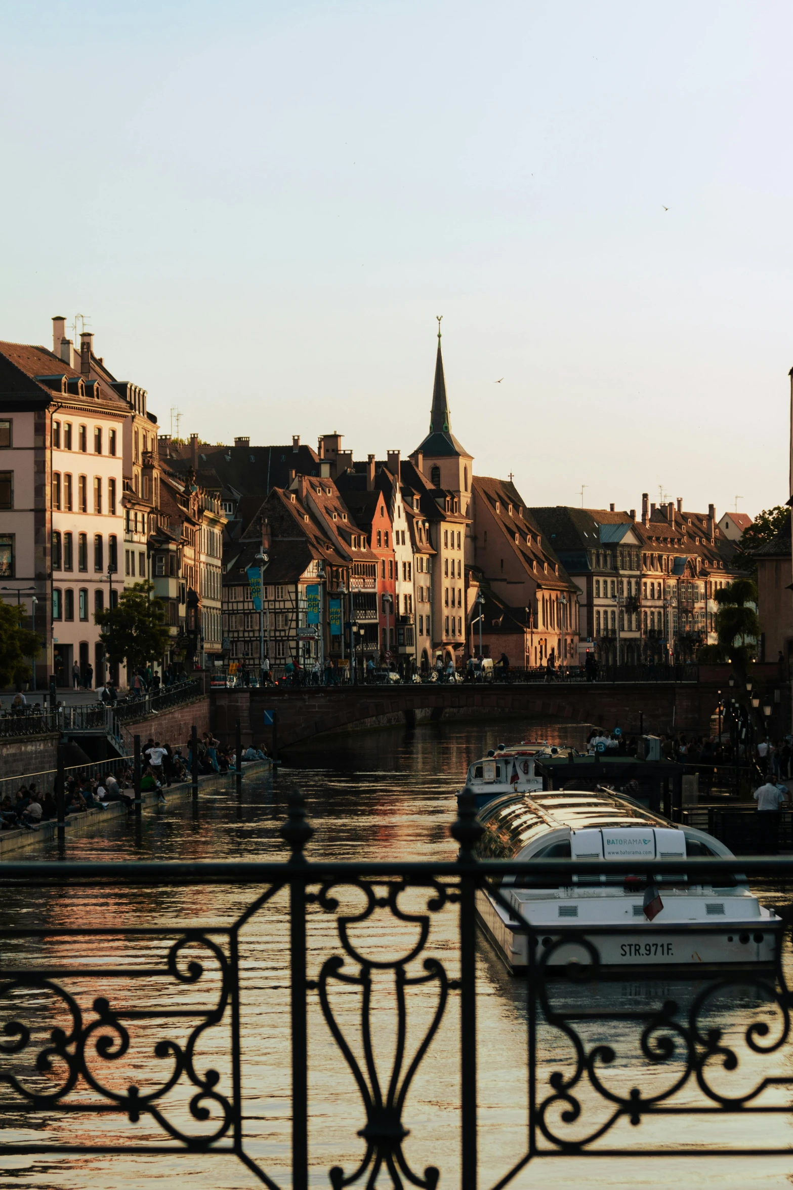 a city scene with many boats floating in the water