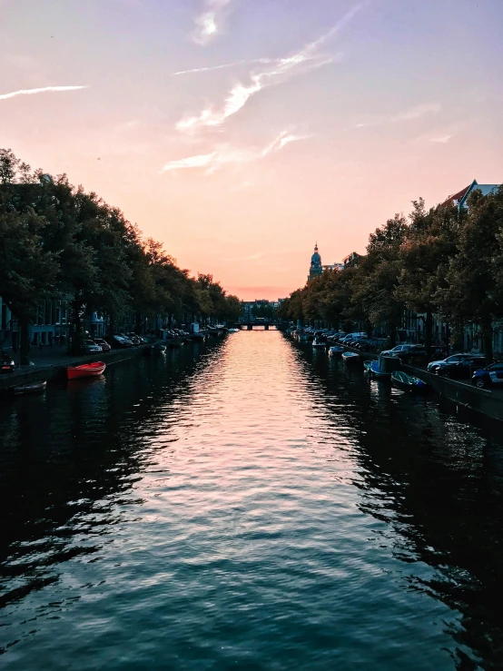 a body of water that is next to some buildings