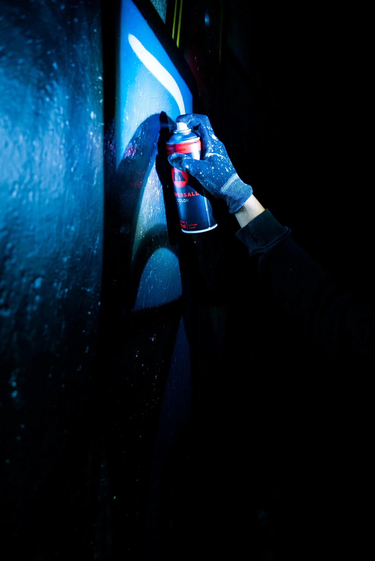 a person holds onto the handle of a cell phone