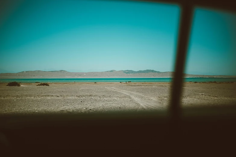 an empty beach with no people on it