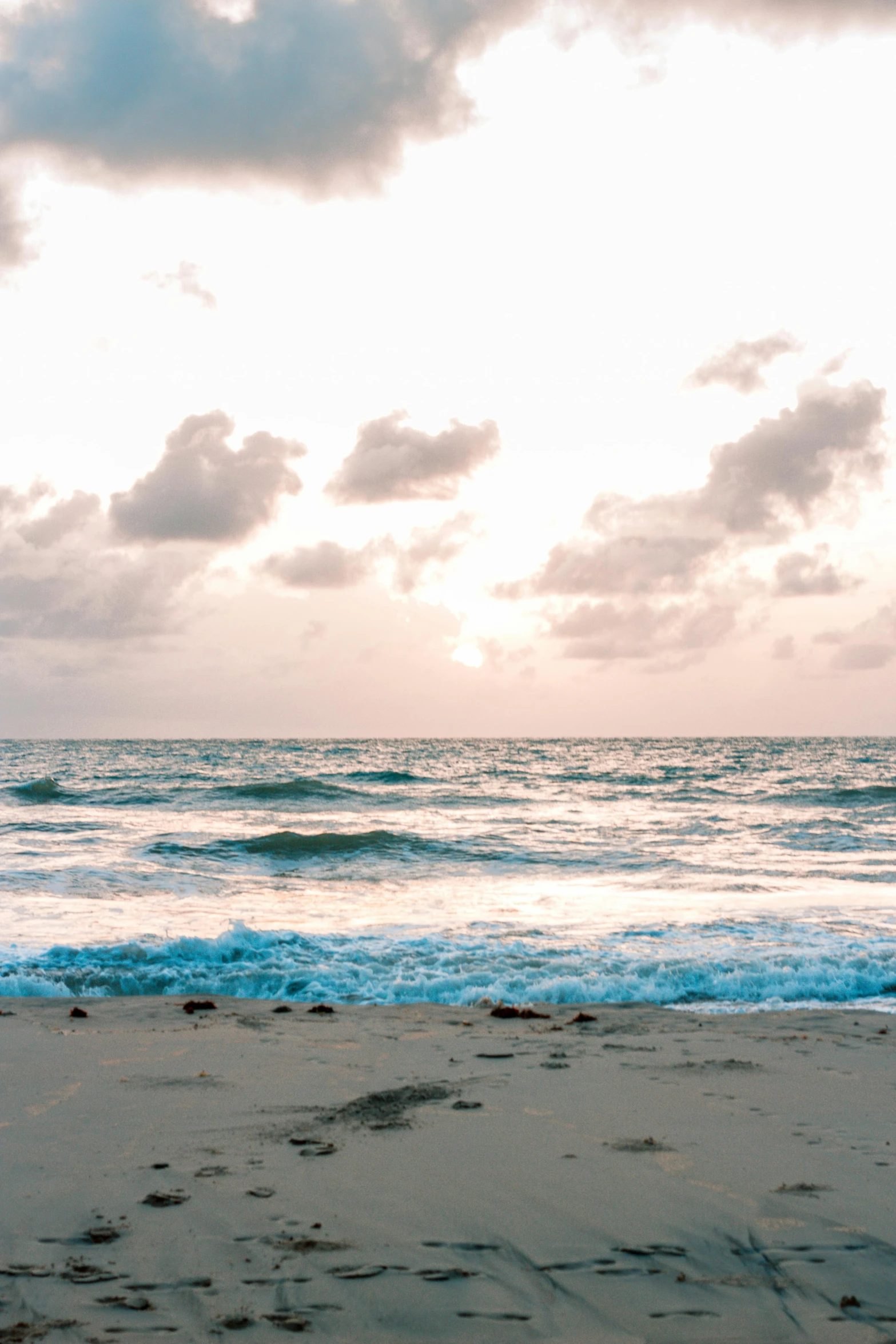 an image of the sky and the ocean