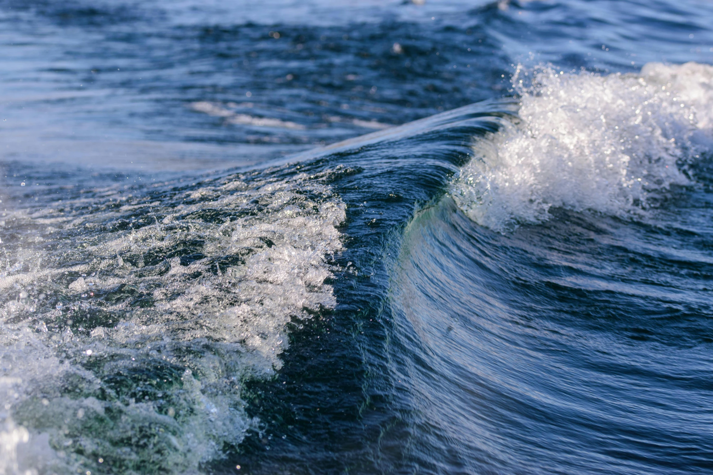 a po of the water wave from the shore